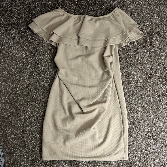 Hello Miz Off the Shoulder Ruffle Maternity Dress - Picture 2 of 2